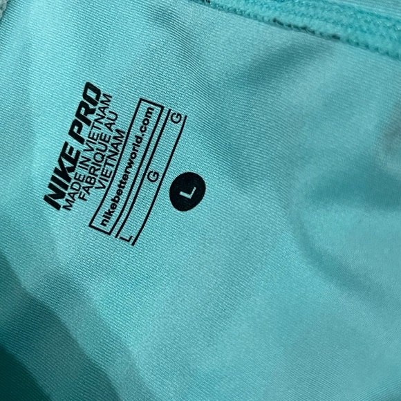 Nike pro striped compression shorts - Picture 2 of 2